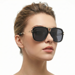 Black Frame Black Geay Sheet