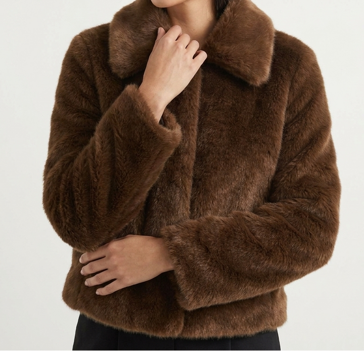 Women's Plush Faux Fur Cropped Coat