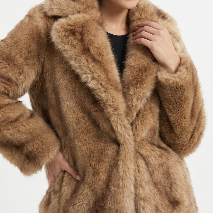 Women's Faux Fur Plush Evening Coat with Notch Lapel